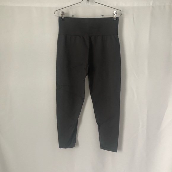 Fabletics leggings - Picture 2 of 6